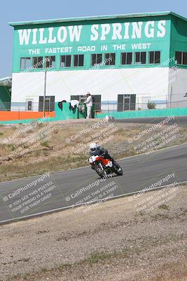 media/Apr-20-2025-AHRMA (Sun) [[393a79c373]]/Race/Group 2/Turn 4b/